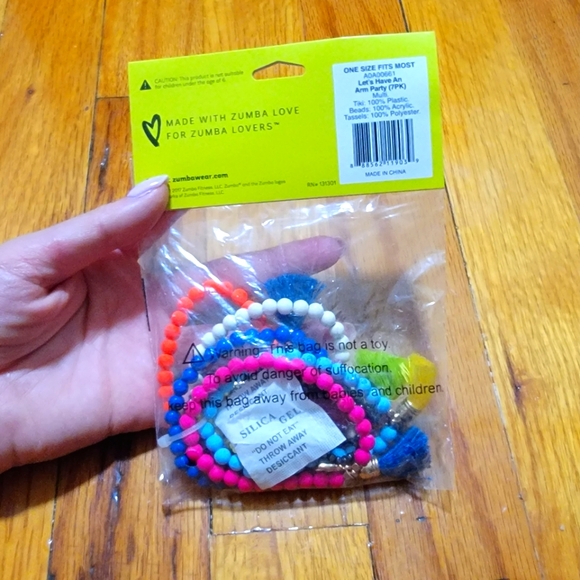 Zumba Fitness Lets Have an Arm Party (7 pk) - Picture 3 of 4